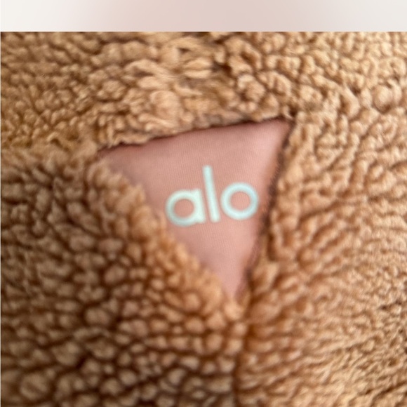ALO Rosewater Cozy Up Sherpa Jacket Size Large - Picture 7 of 9